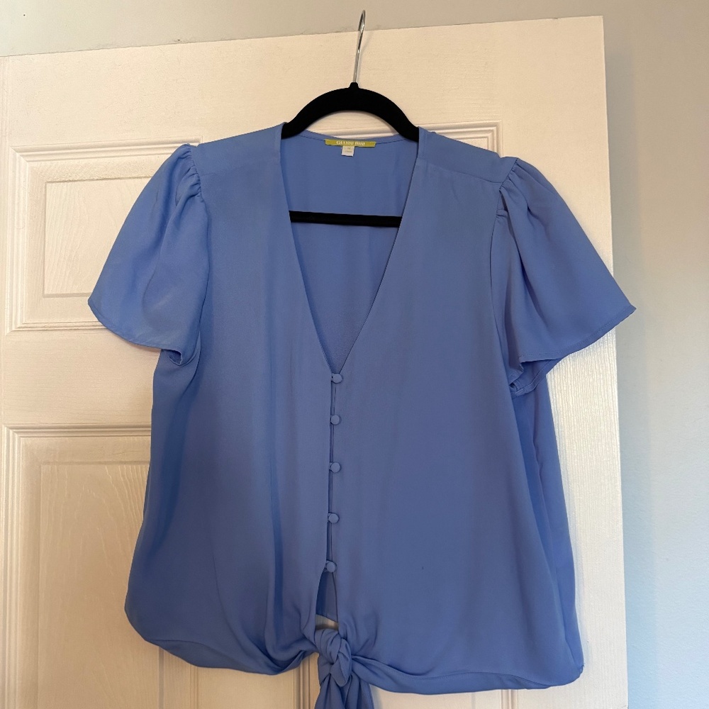 Gianni Bini Blue Short Sleeve button up blouse